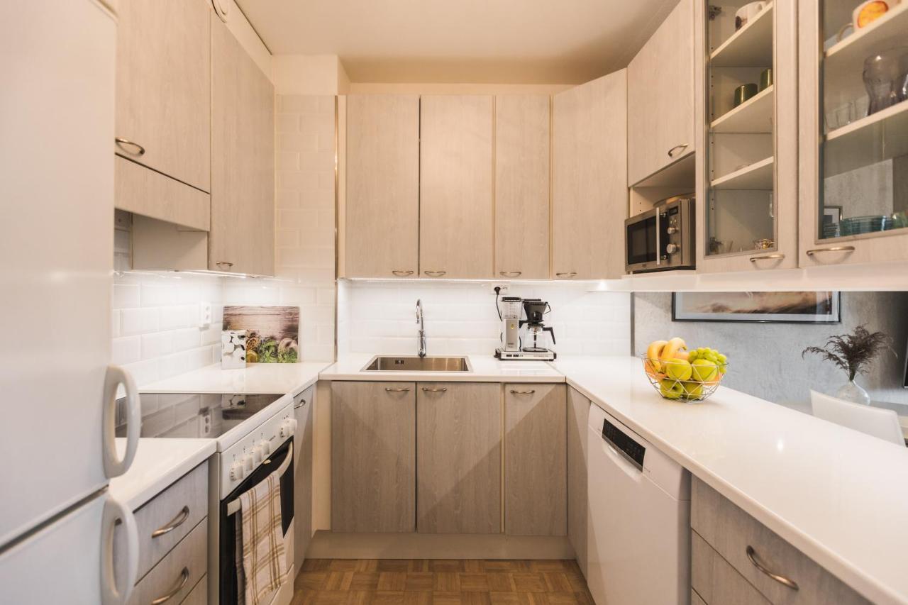 רובניימי Penthouse With Sauna - King Size Bed - Free Wifi! מראה חיצוני תמונה