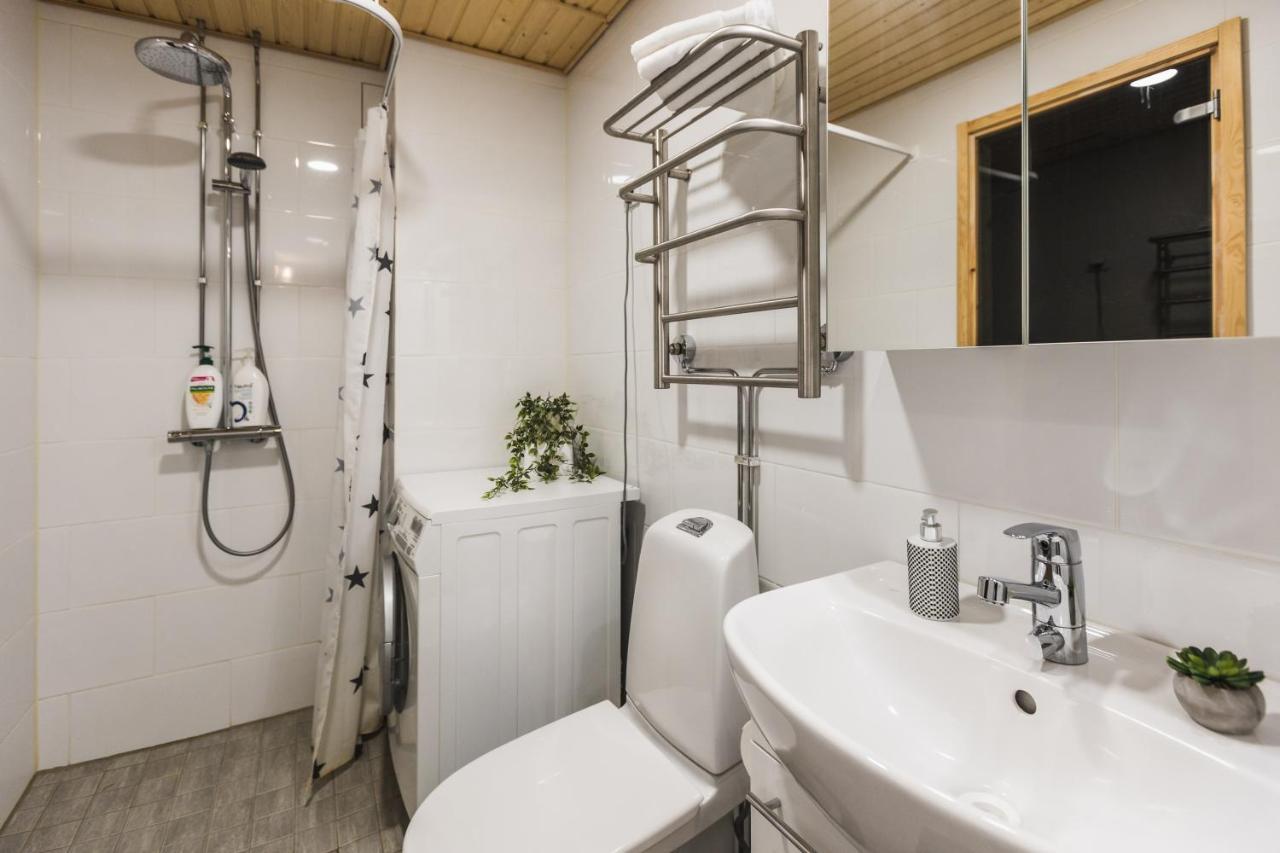 רובניימי Penthouse With Sauna - King Size Bed - Free Wifi! מראה חיצוני תמונה